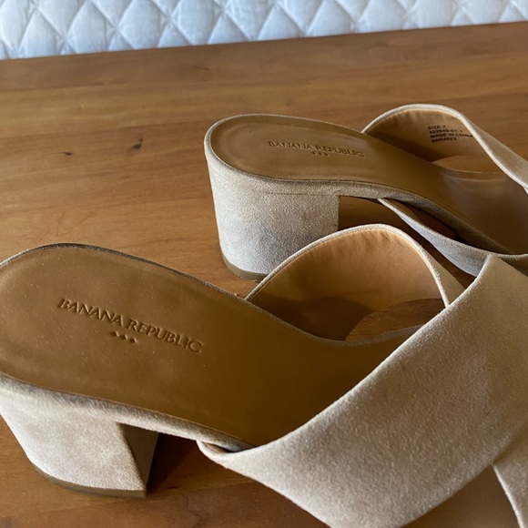 Nude Sandal Heels from Banana Republic - Picture 3 of 5